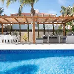 Villa Helena *