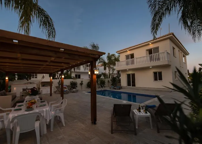 Helena Villa Aya Napa