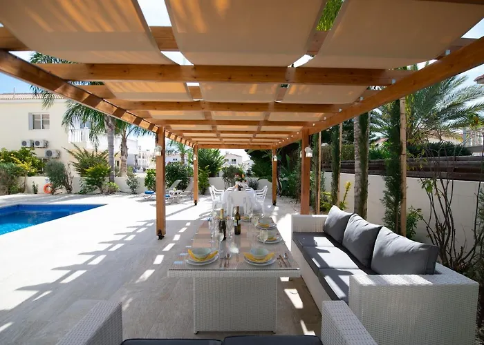 Helena Villa Aya Napa